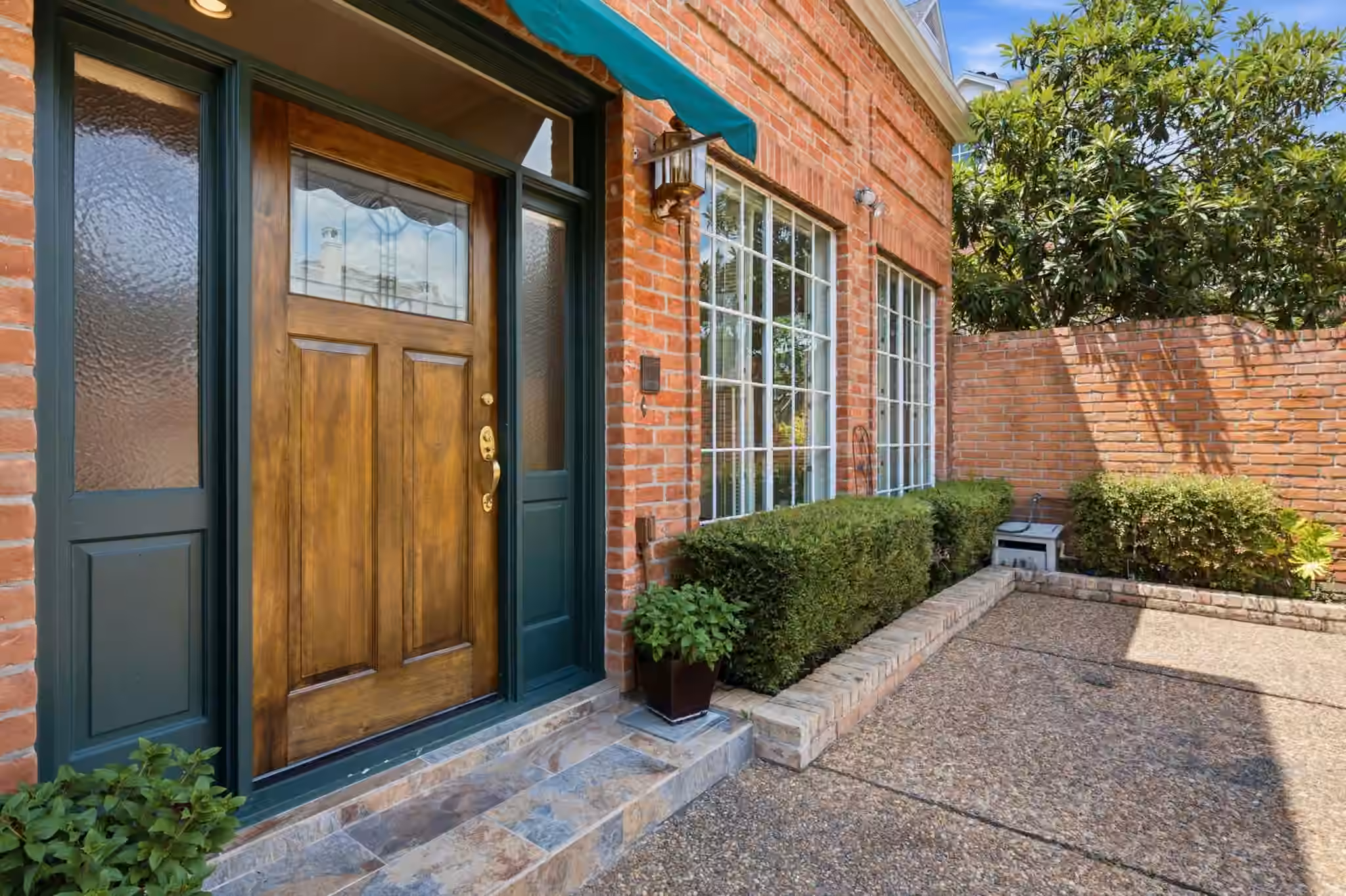 Photo of 1422 Nantucket Drive A, Houston, TX 77057