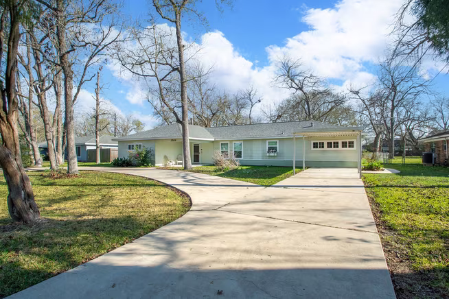 Photo 2 of 2509 Ward Road, Baytown, TX