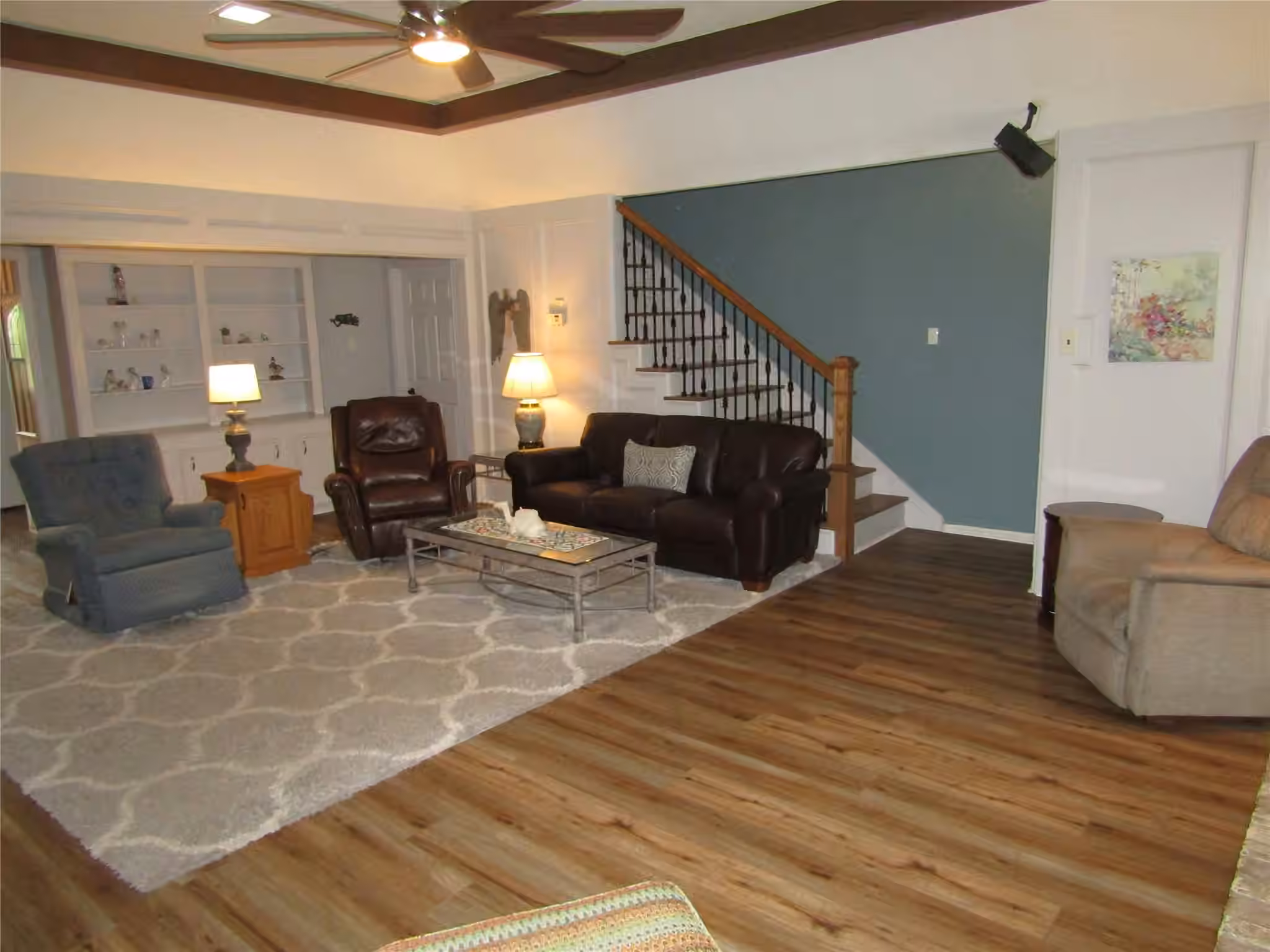 Photo 5 of 12139 Glenway Drive, Houston, TX