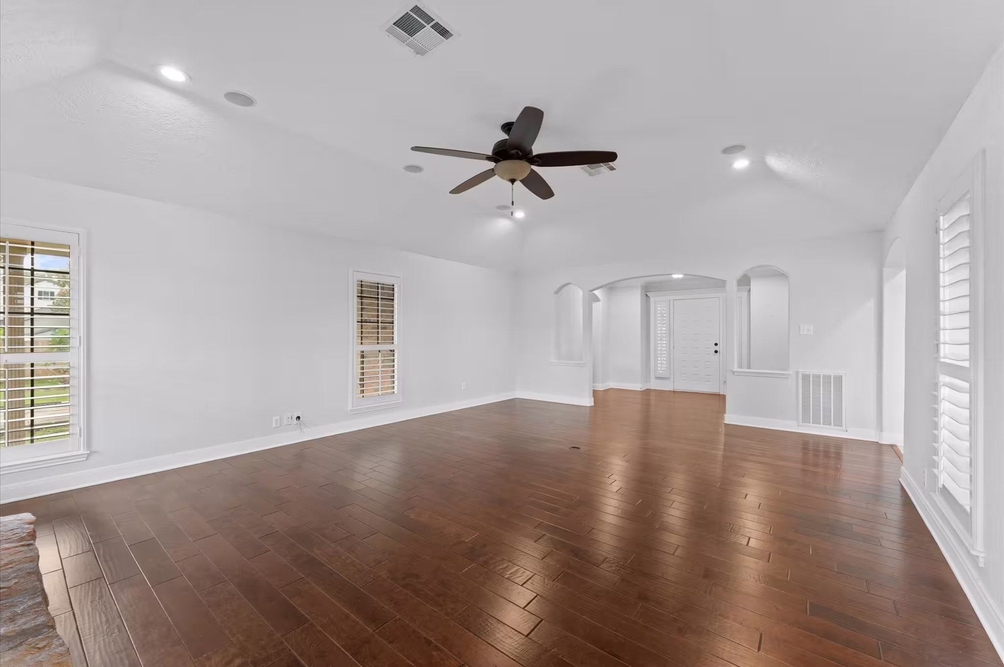 Photo 7 of 1101 Baker Road, Rosenberg, TX