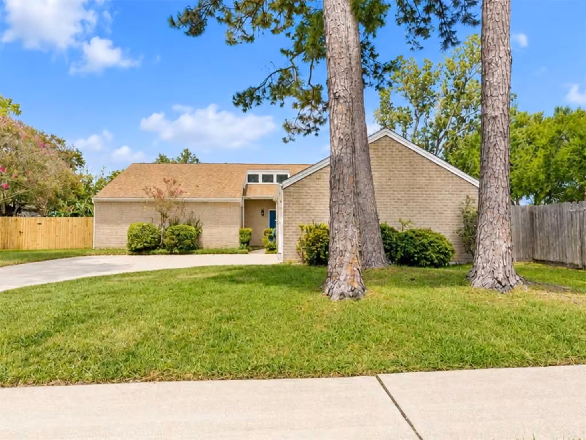 Photo of 1006 Rock Canyon Drive, Katy, TX