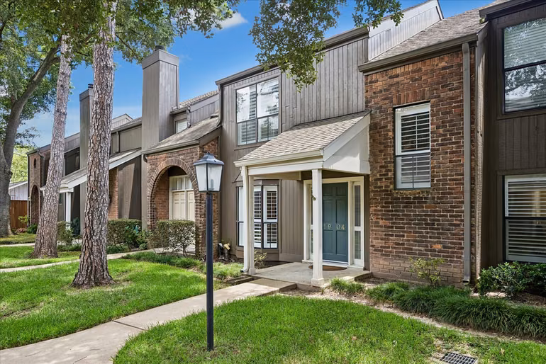 Photo 3 of 701 Bering Drive 1904, Houston, TX