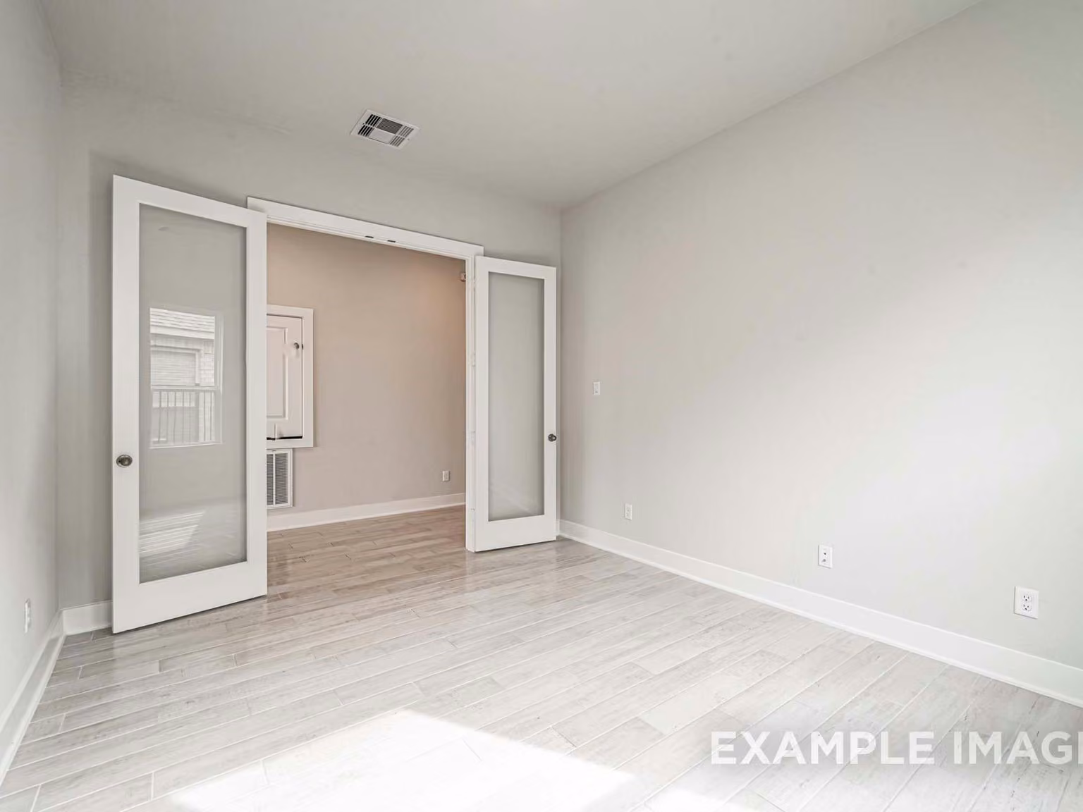 Photo 5 of 1915 Tioga View Drive, Rosharon, TX