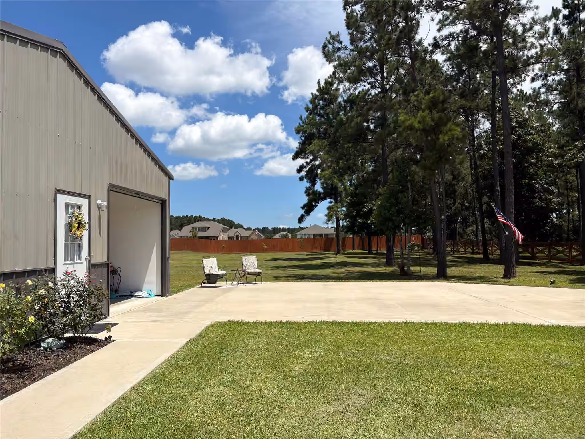 Photo 4 of 16645 Crosby Street, Conroe, TX