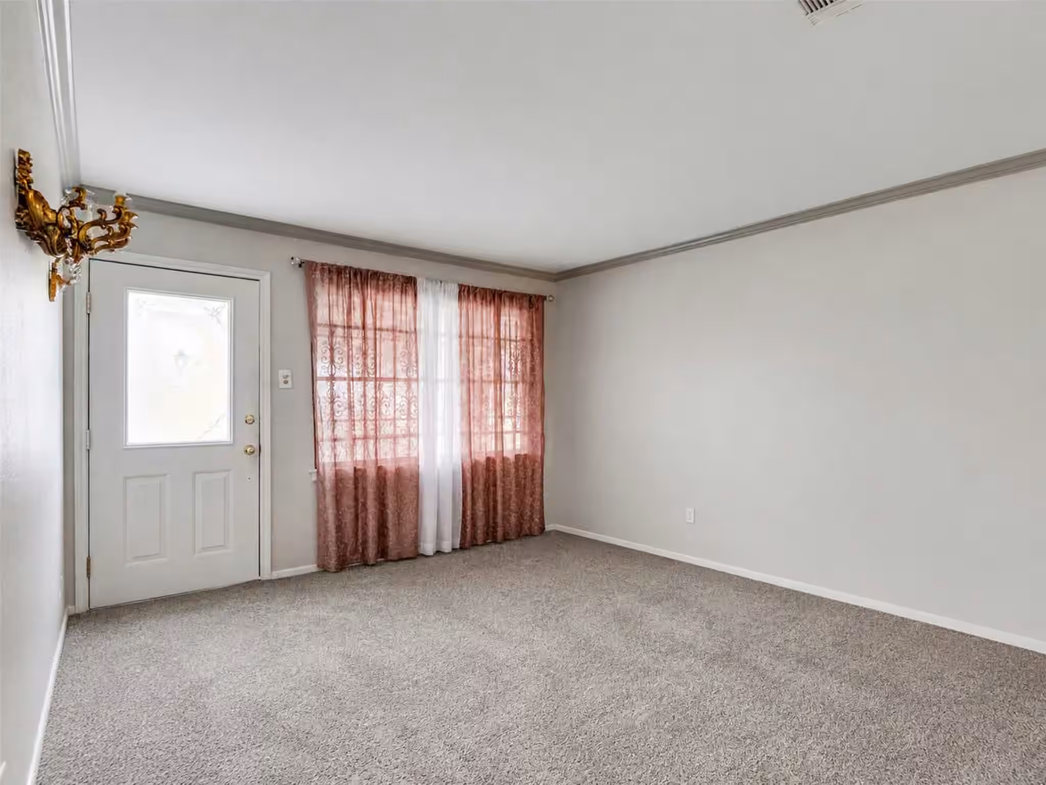 Photo 5 of 4123 Friar Point Road, Houston, TX