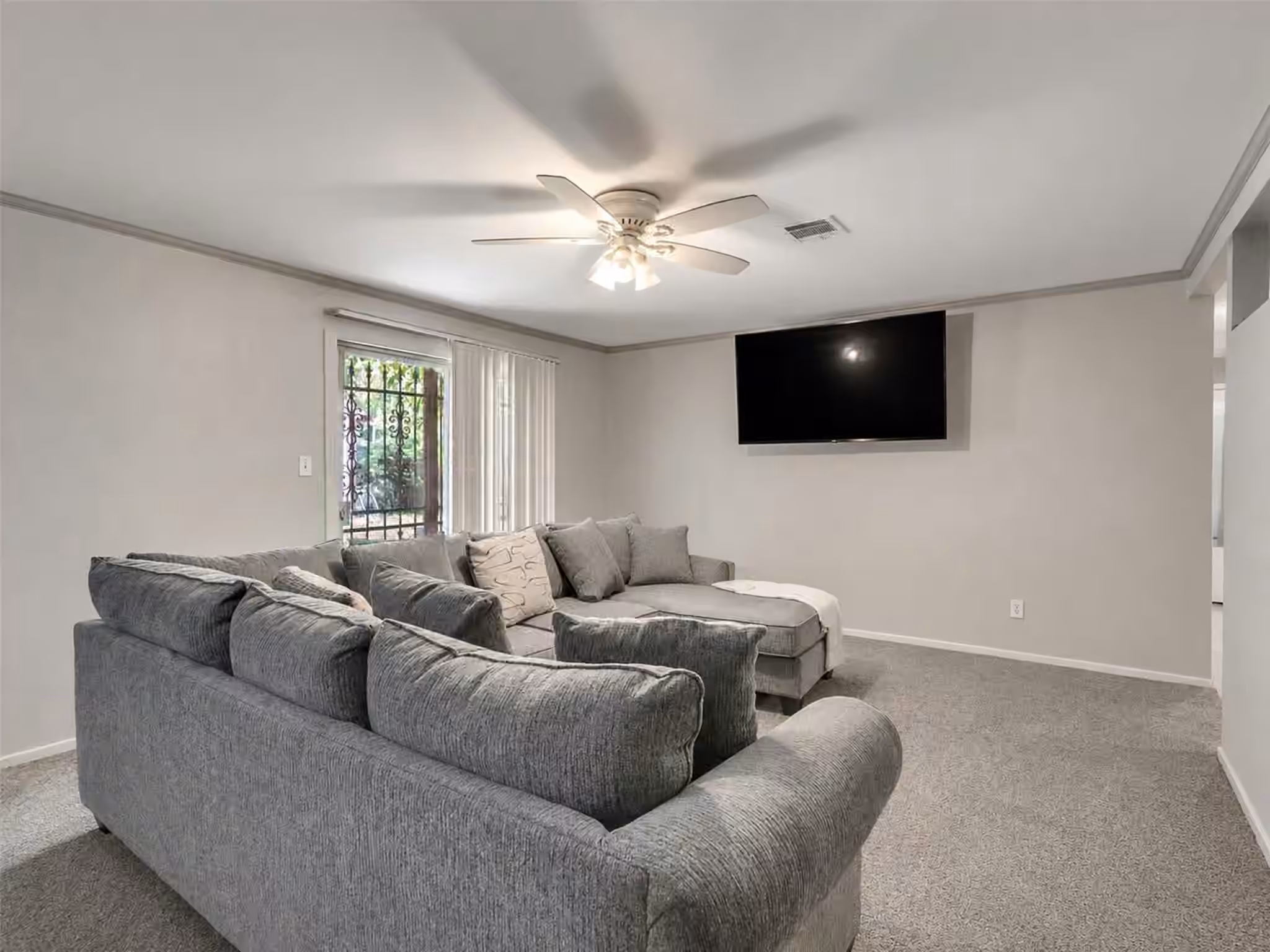 Photo 6 of 4123 Friar Point Road, Houston, TX