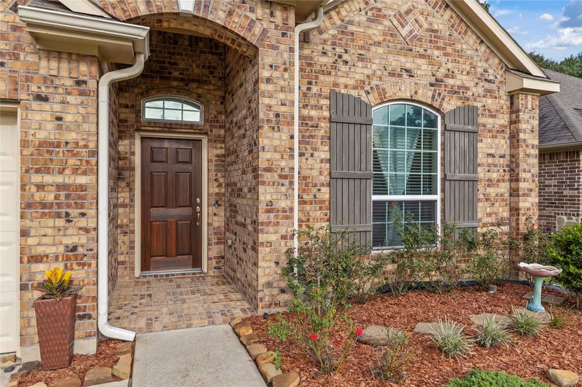 Photo 2 of 68 Hallmark Drive, Conroe, TX