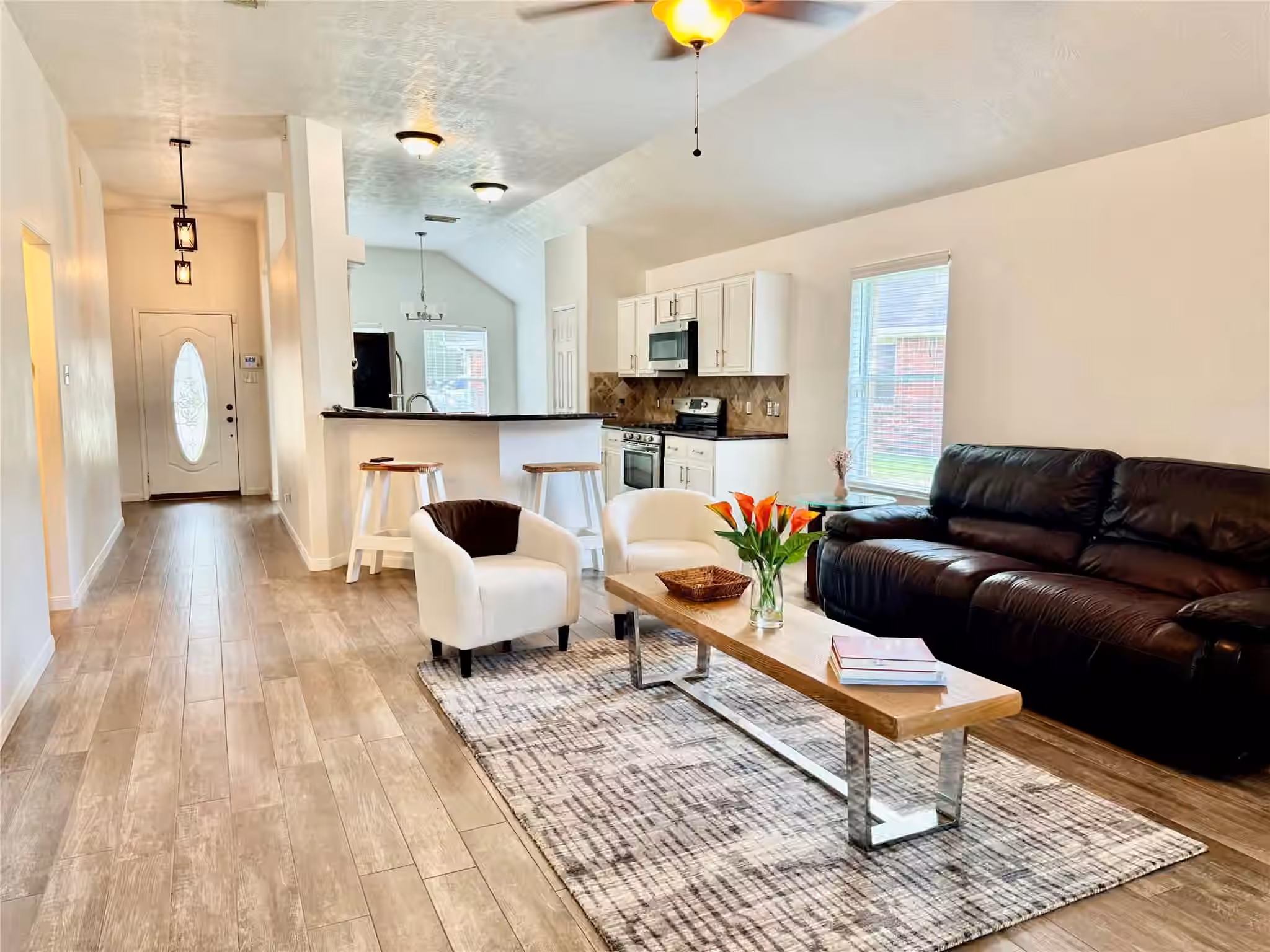 Photo 5 of 13605 Trail Meadow Lane, Rosharon, TX