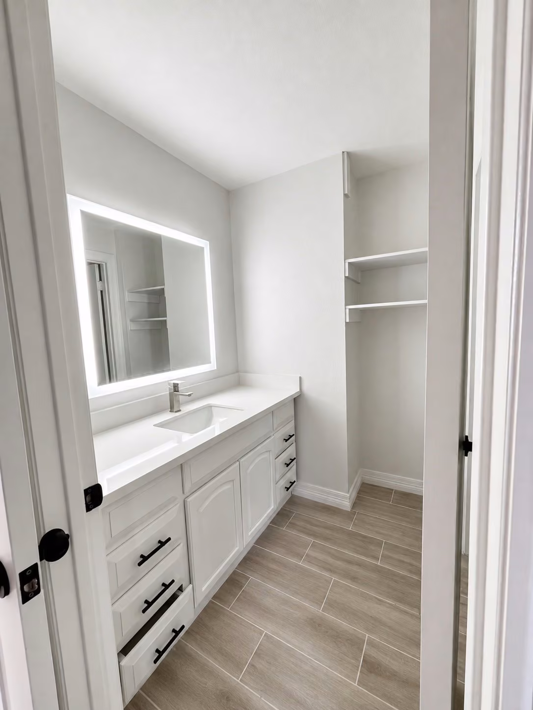 Photo 7 of 10942 Dunvegan Way, Houston, TX