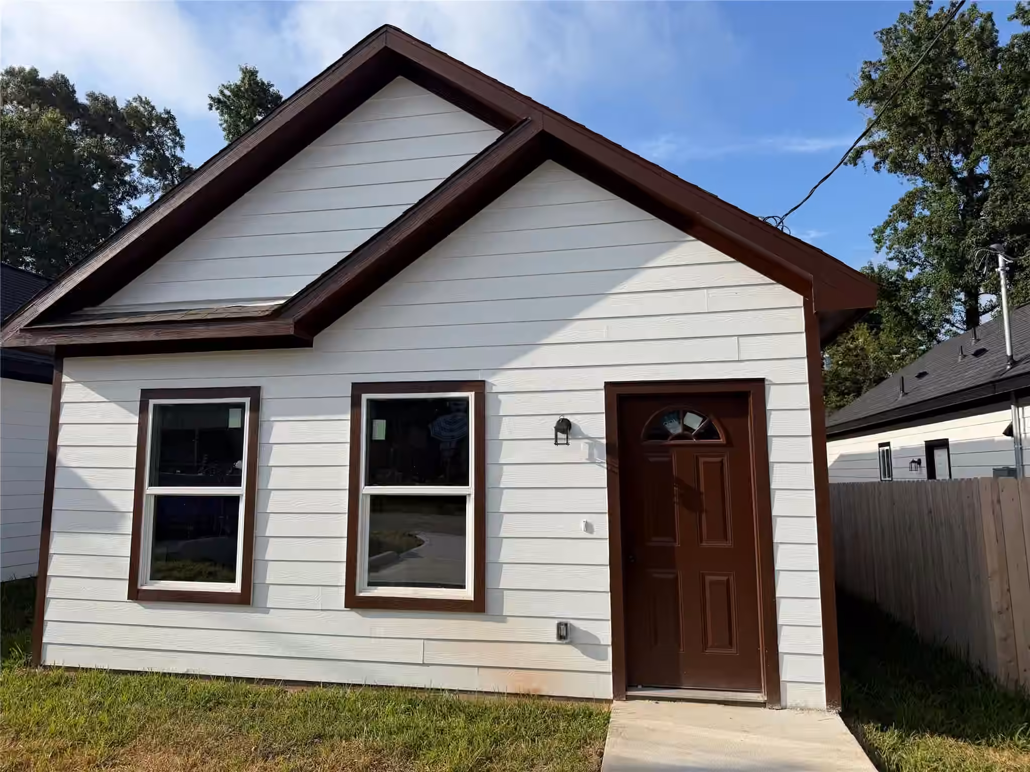 Photo of 16737 E Hammon Street, Montgomery, TX 77316