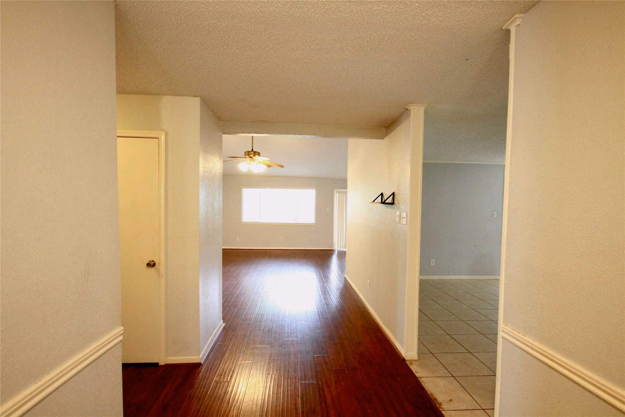 Photo 7 of 10703 Sageberry Drive, Houston, TX
