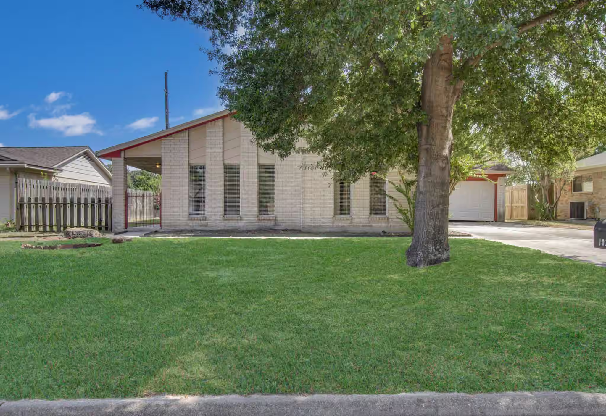 Photo of 10215 Windriver Drive, Houston, TX