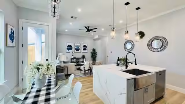 Photo 4 of 6840 Del Rio Street, Houston, TX