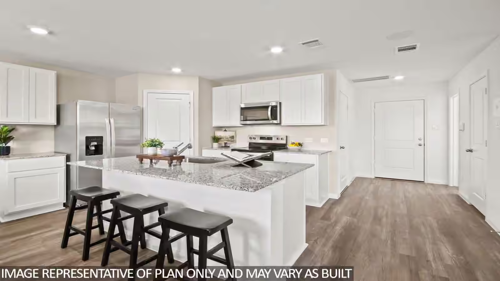Photo 4 of 13028 McCrorey Trails Drive, Conroe, TX