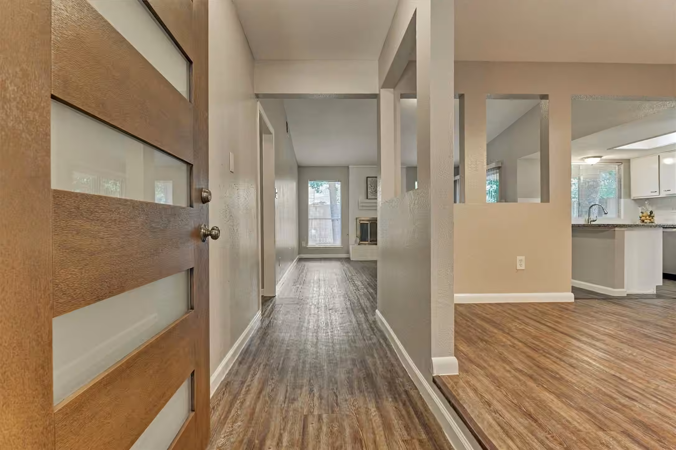 Photo 7 of 26 W Broken Oak Court, The Woodlands, TX