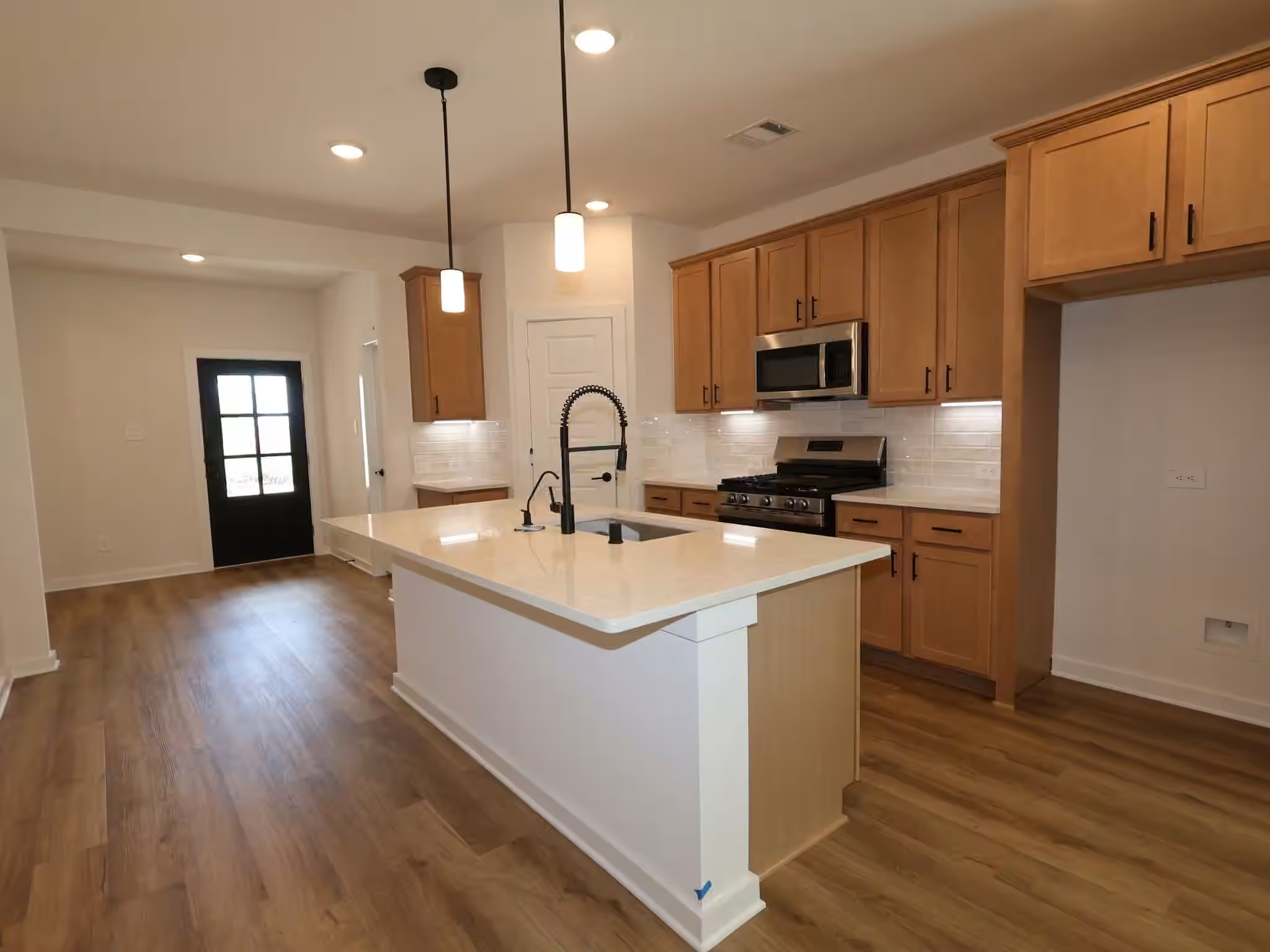 Photo 3 of 20606 Draper Road, Tomball, TX