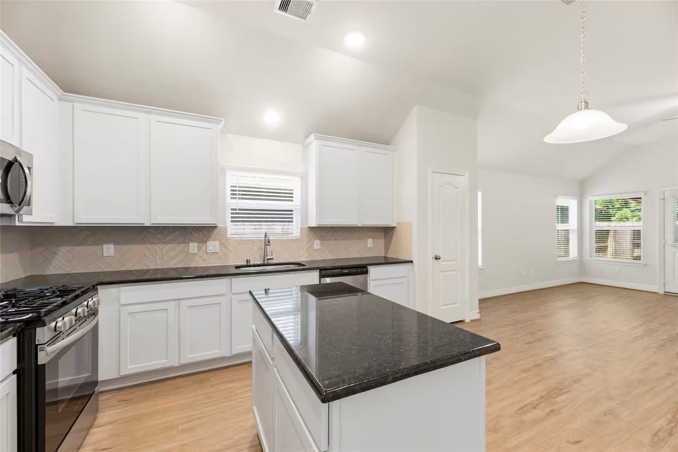 Photo 5 of 8415 Red Shiner Way, Fulshear, TX