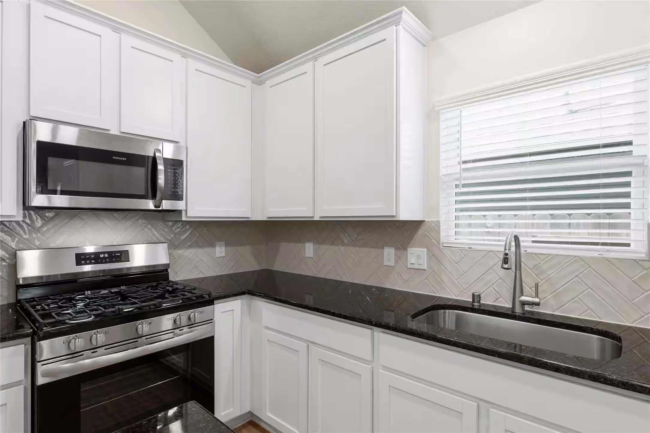 Photo 7 of 8415 Red Shiner Way, Fulshear, TX