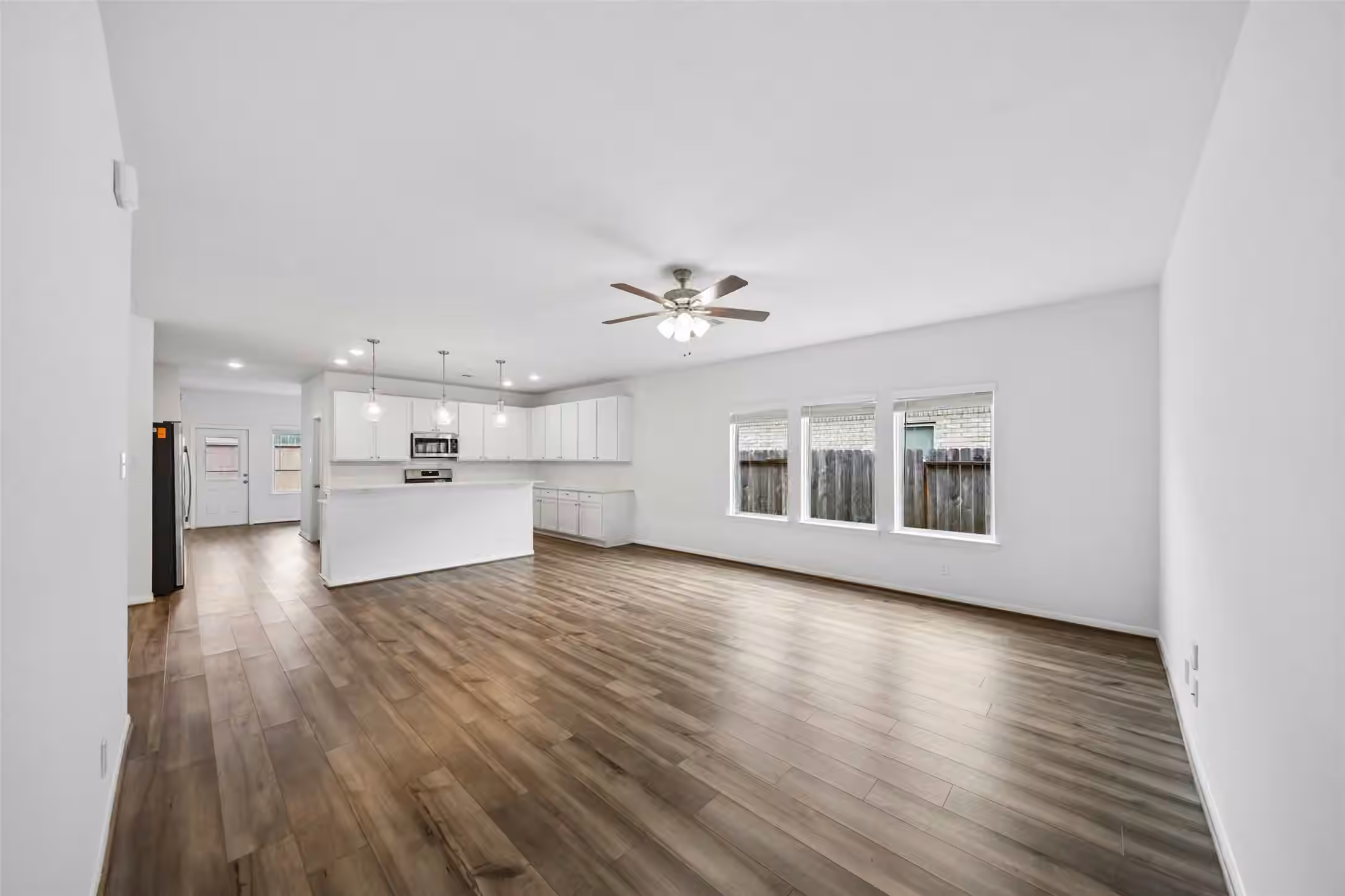 Photo 5 of 15218 White Moss Drive, New Caney, TX
