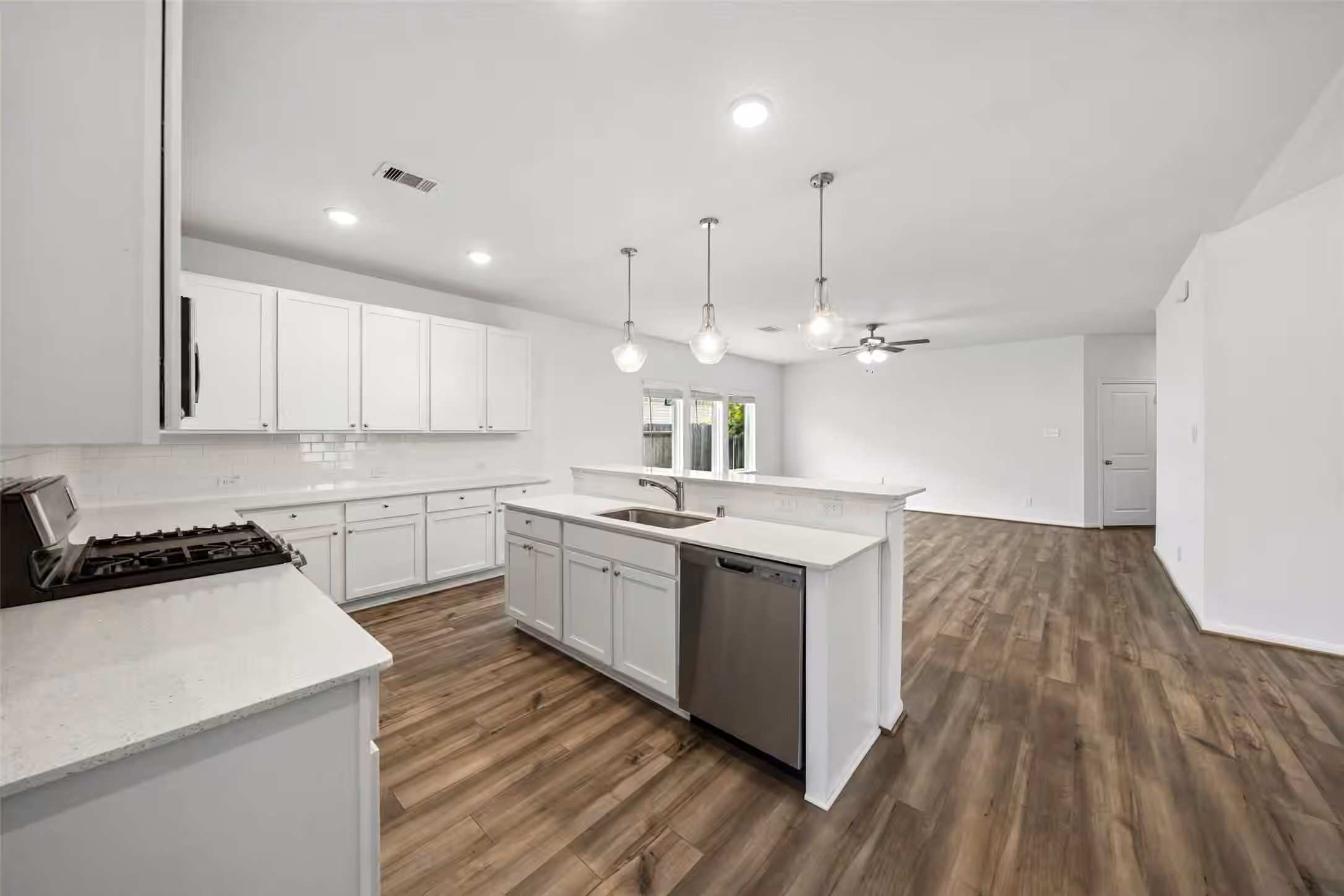 Photo 7 of 15218 White Moss Drive, New Caney, TX
