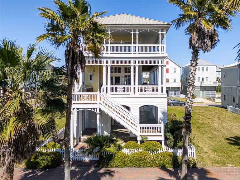 Photo of 730 Beachtown Passage, Galveston, TX