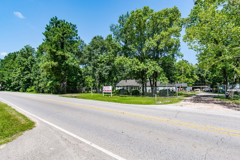 Photo 4 of 24098 Sorters Road, Porter, TX