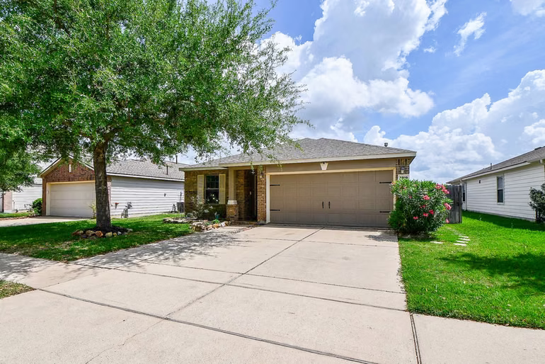 Photo of 2810 Roaring Oaks Lane, Katy, TX