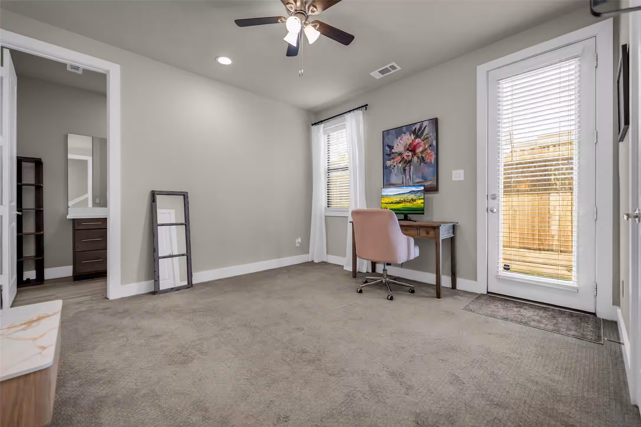 Photo 4 of 3411 Kensington Yellow Place, Houston, TX