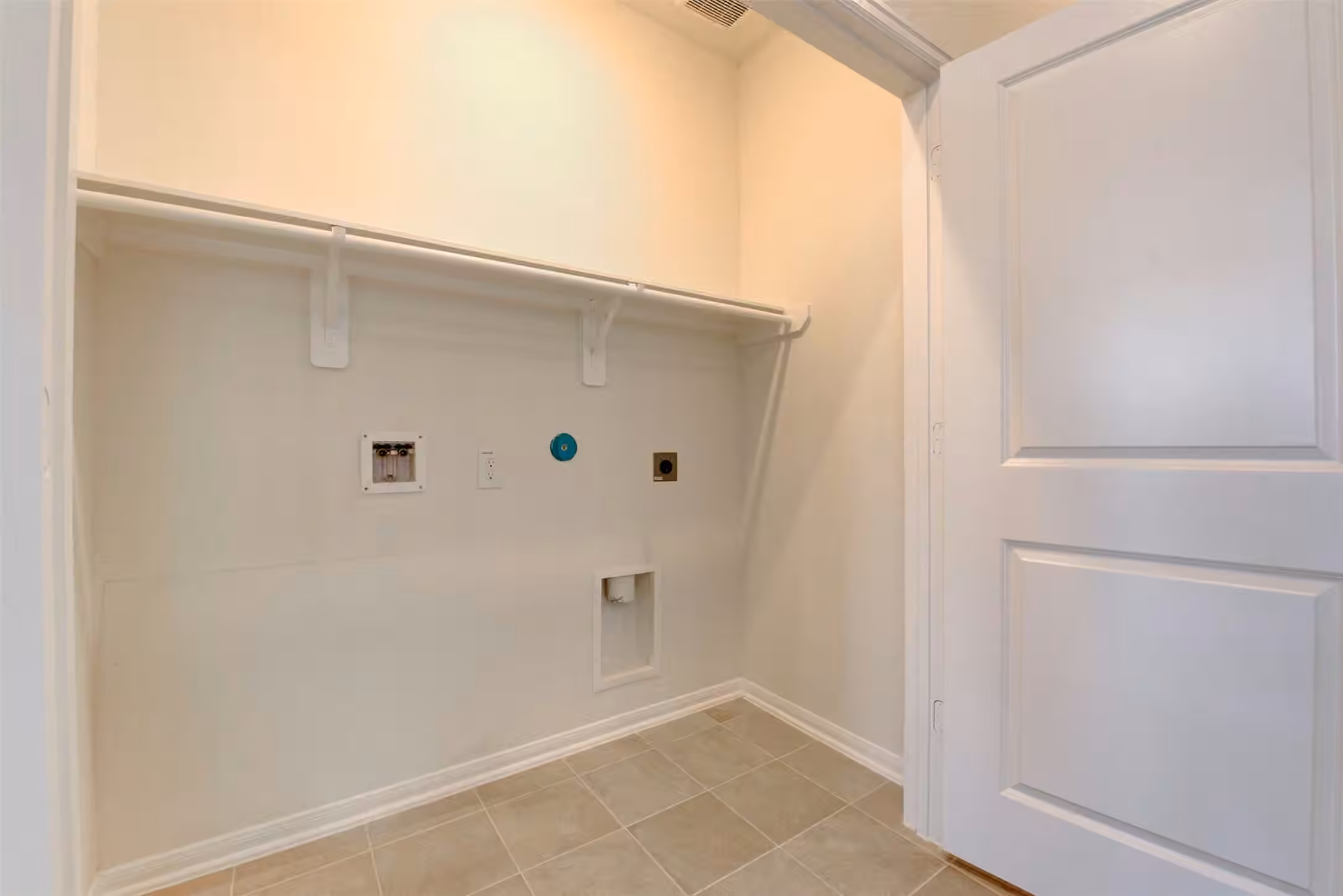 Photo 7 of 2448 Fairway Harbor Drive, Katy, TX