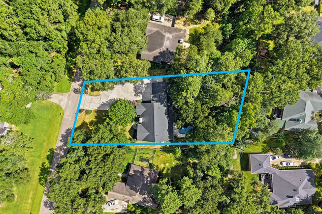 Photo 4 of 2312 Hollowbrook Lane, Conroe, TX