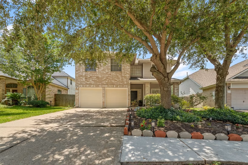 Photo of 1635 Pebble Banks Lane, Pasadena, TX 77586