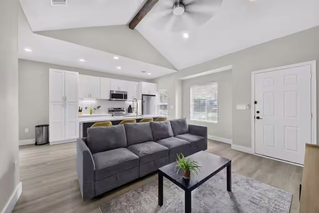 Photo 3 of 711 Rosedale Street, La Marque, TX