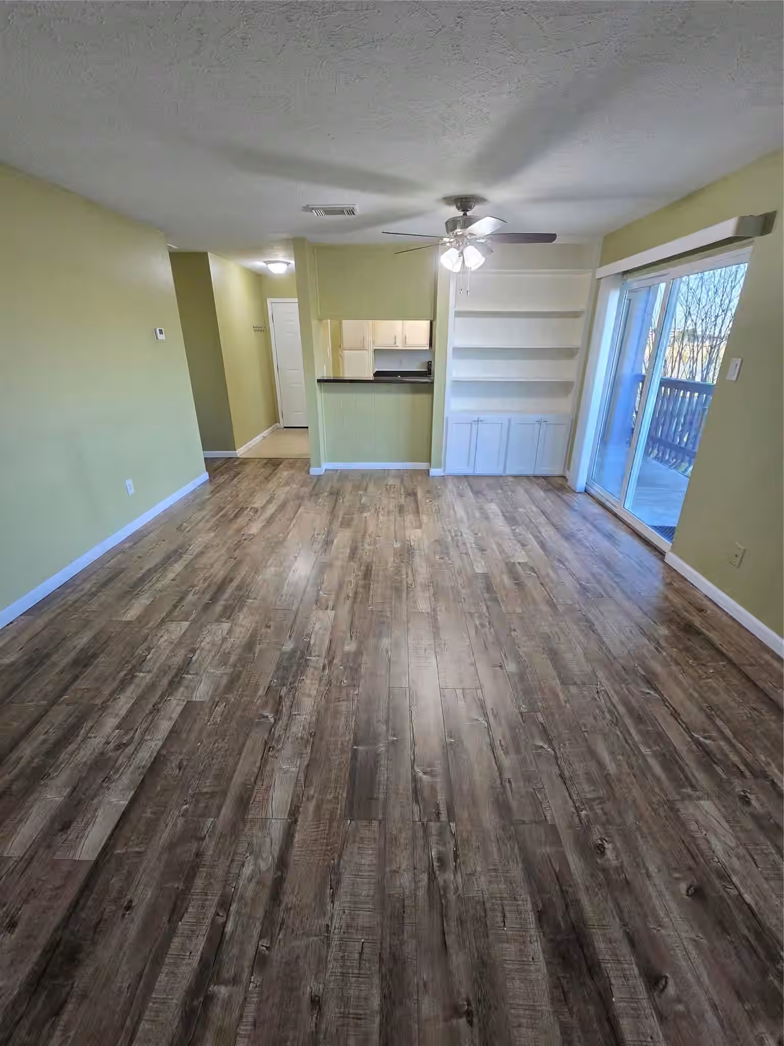 Photo 2 of 10555 Turtlewood Court 1005, Houston, TX