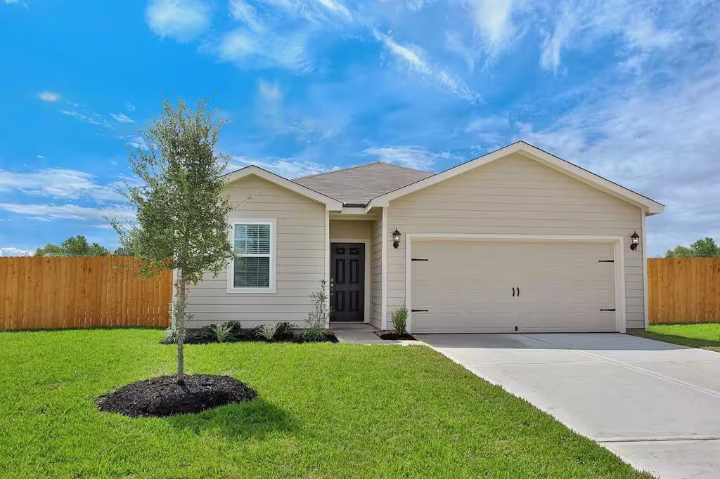 Photo of 928 Lake View Circle W, Brookshire, TX 77423