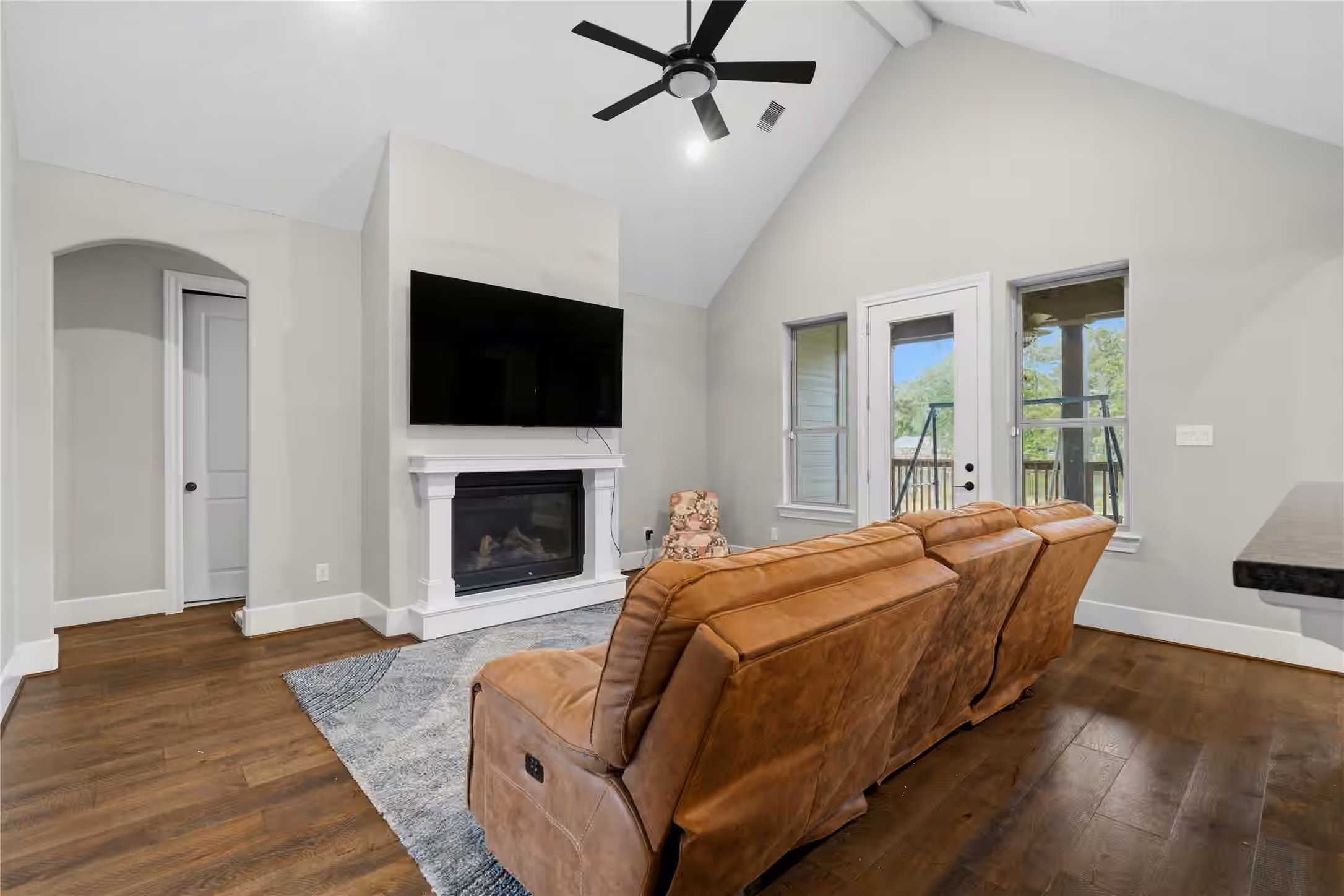 Photo 7 of 1002 Four Fountains Street, New Caney, TX