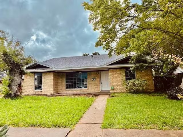 Photo 6 of 3919 Hickok Lane, Houston, TX