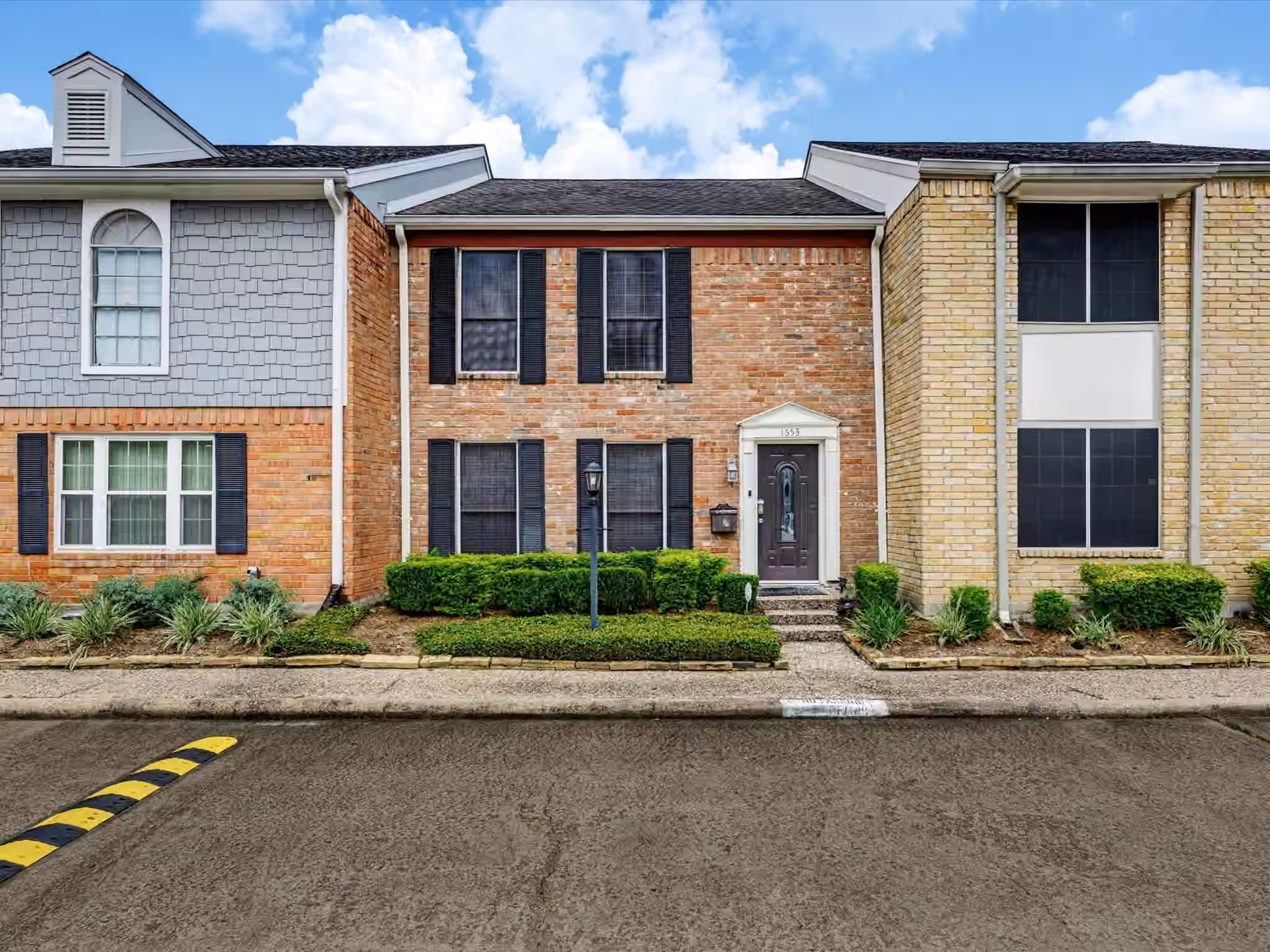 Photo 2 of 1653 W Sam Houston Parkway S, Houston, TX