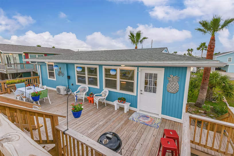 Photo 4 of 16619 Bermuda Way, Jamaica Beach, TX