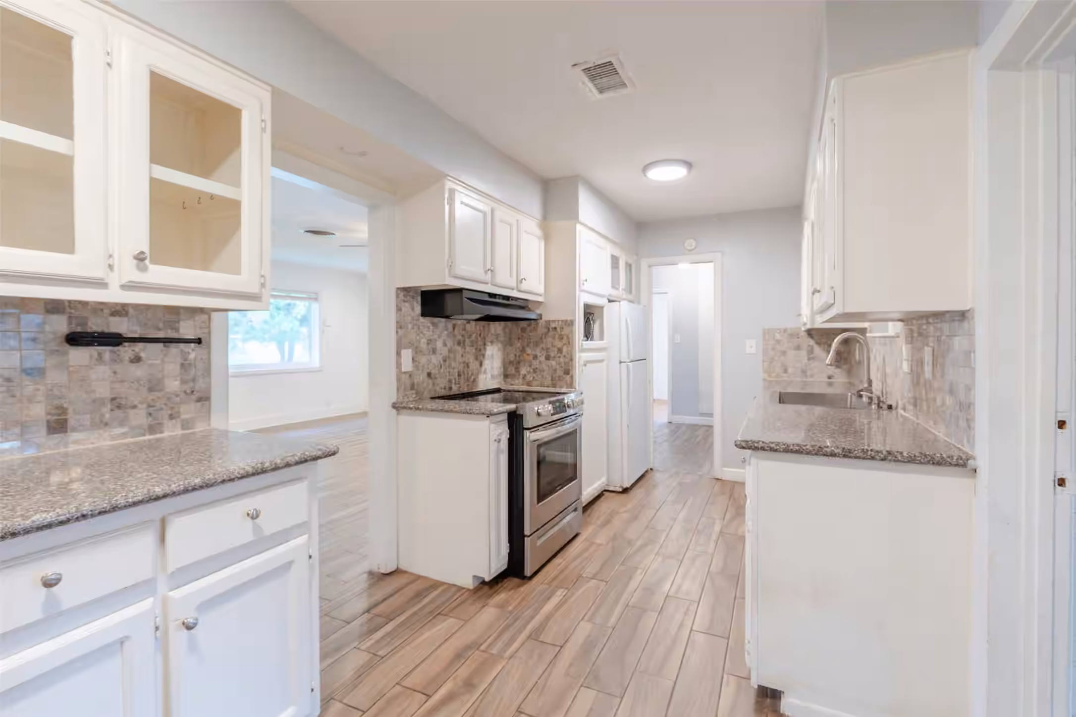 Photo 5 of 6131 Grape Street, Houston, TX