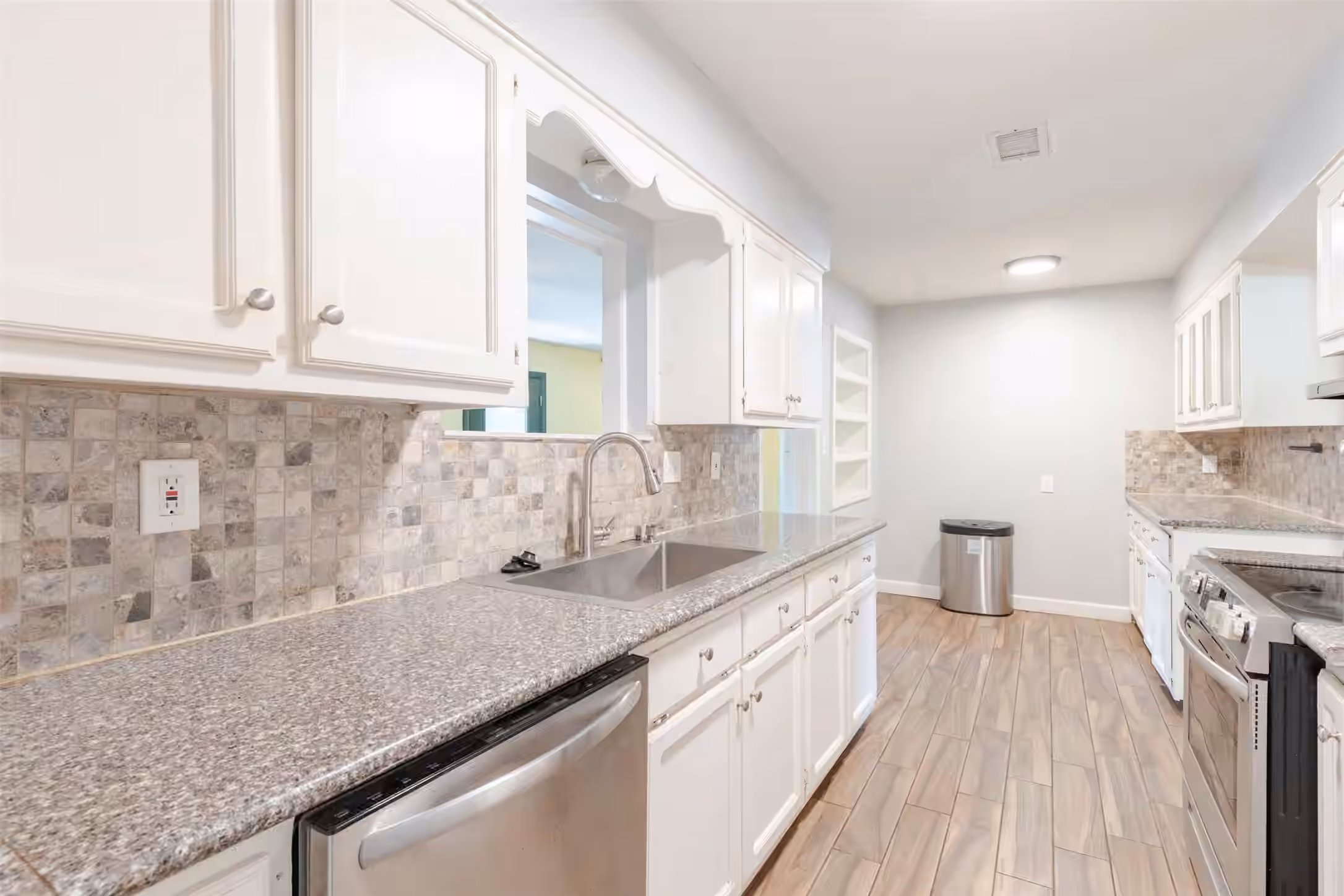 Photo 7 of 6131 Grape Street, Houston, TX