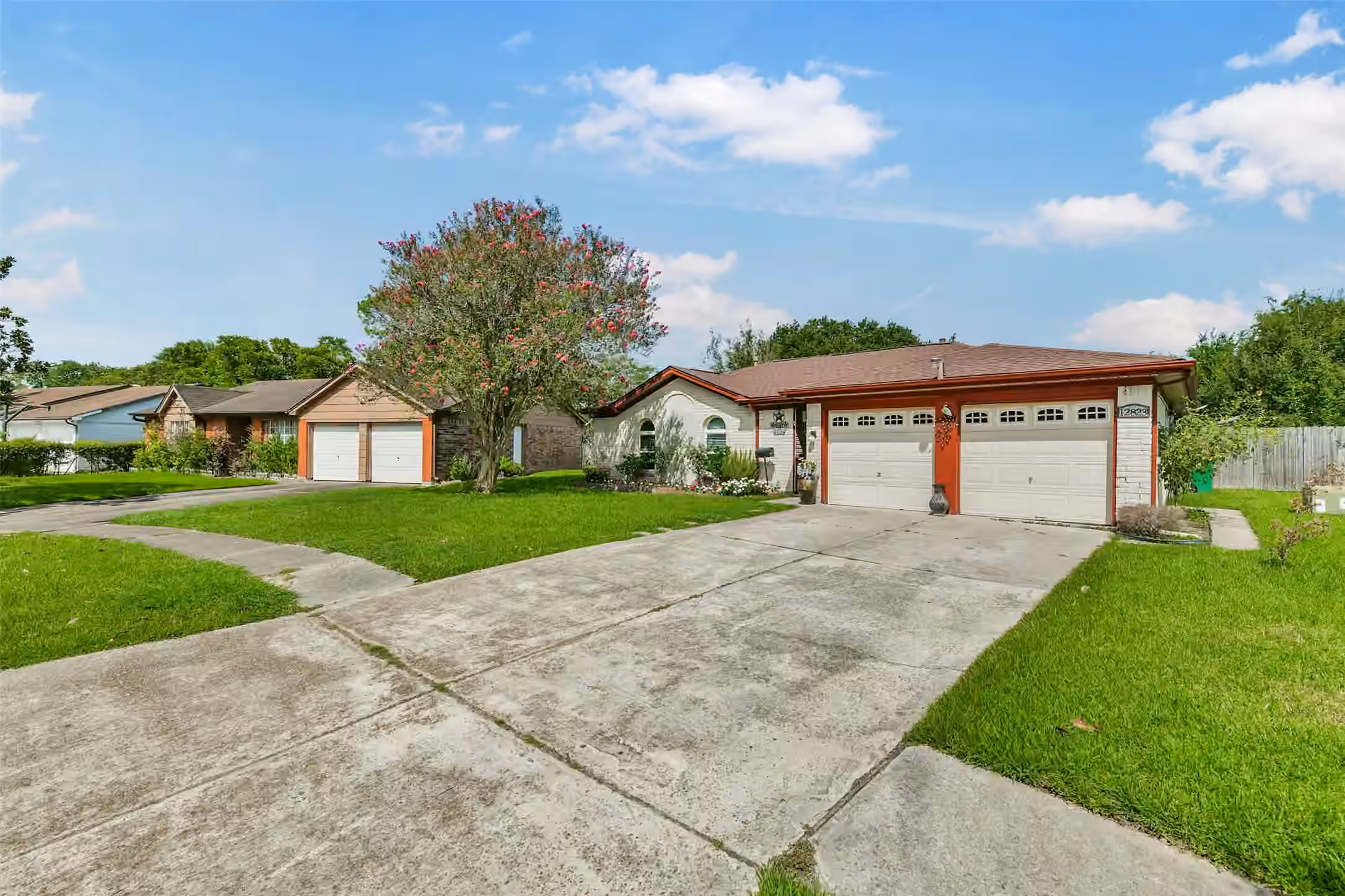 Photo 2 of 12823 Sandy Hook Drive, Houston, TX
