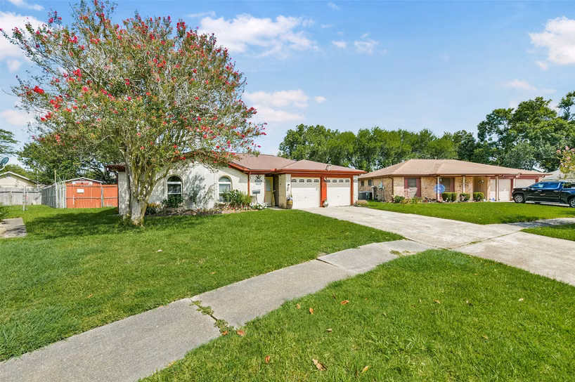 Photo 3 of 12823 Sandy Hook Drive, Houston, TX