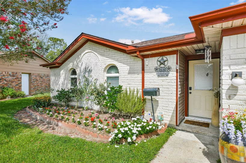 Photo 4 of 12823 Sandy Hook Drive, Houston, TX