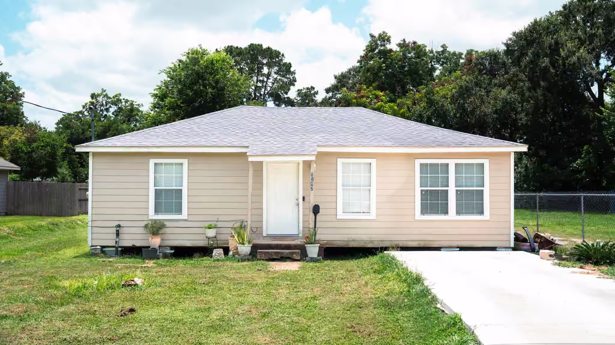 Photo of 5242 Carmen Street, Houston, TX 77033