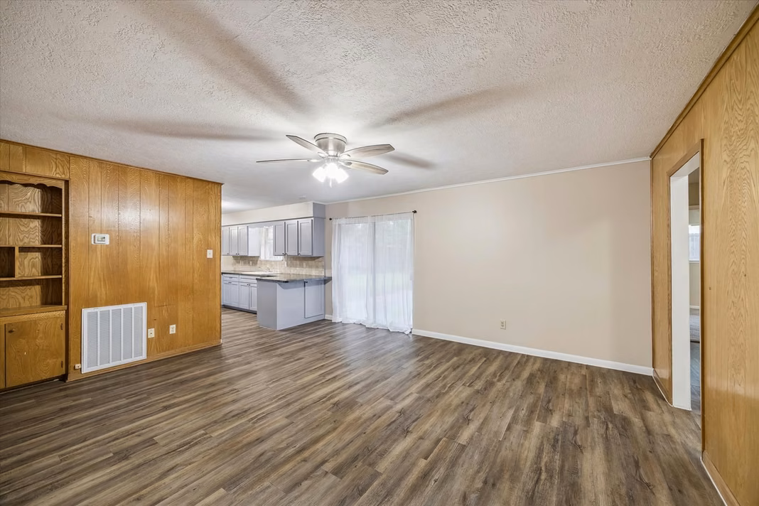Photo 4 of 2717 Wisdom Drive, Deer Park, TX