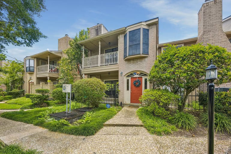 Photo of 7350 Kirby Drive 6, Houston, TX
