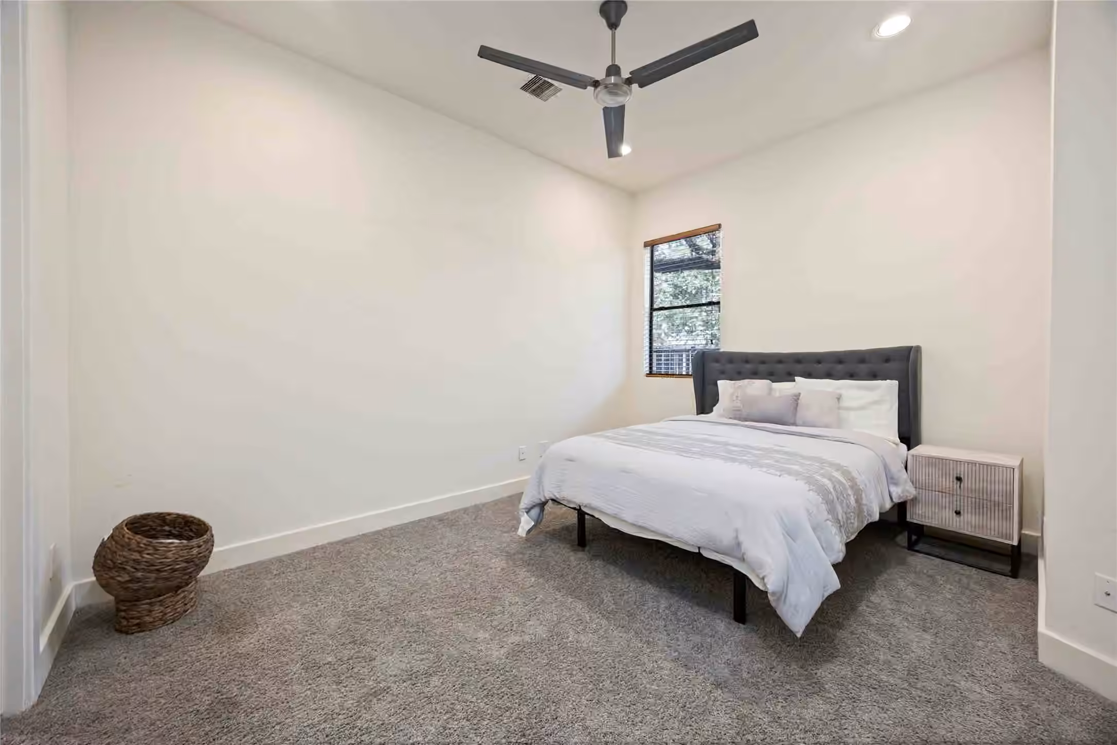 Photo 7 of 1730 Wentworth Street, Houston, TX