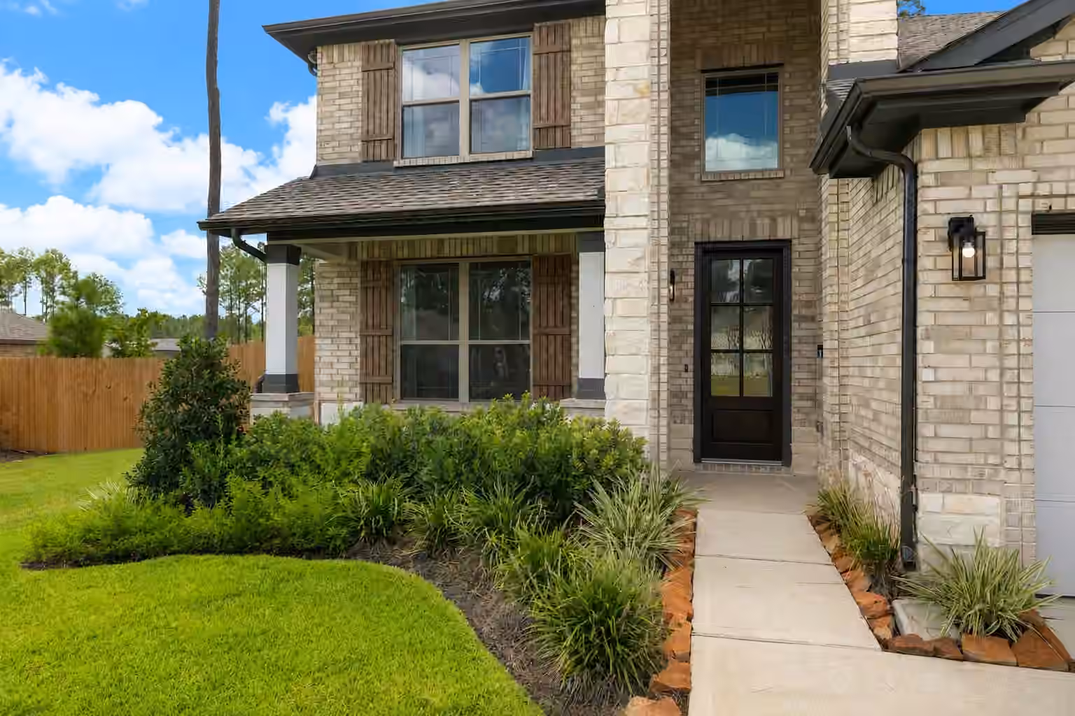 Photo 4 of 13432 Maverick Trail Road, Conroe, TX