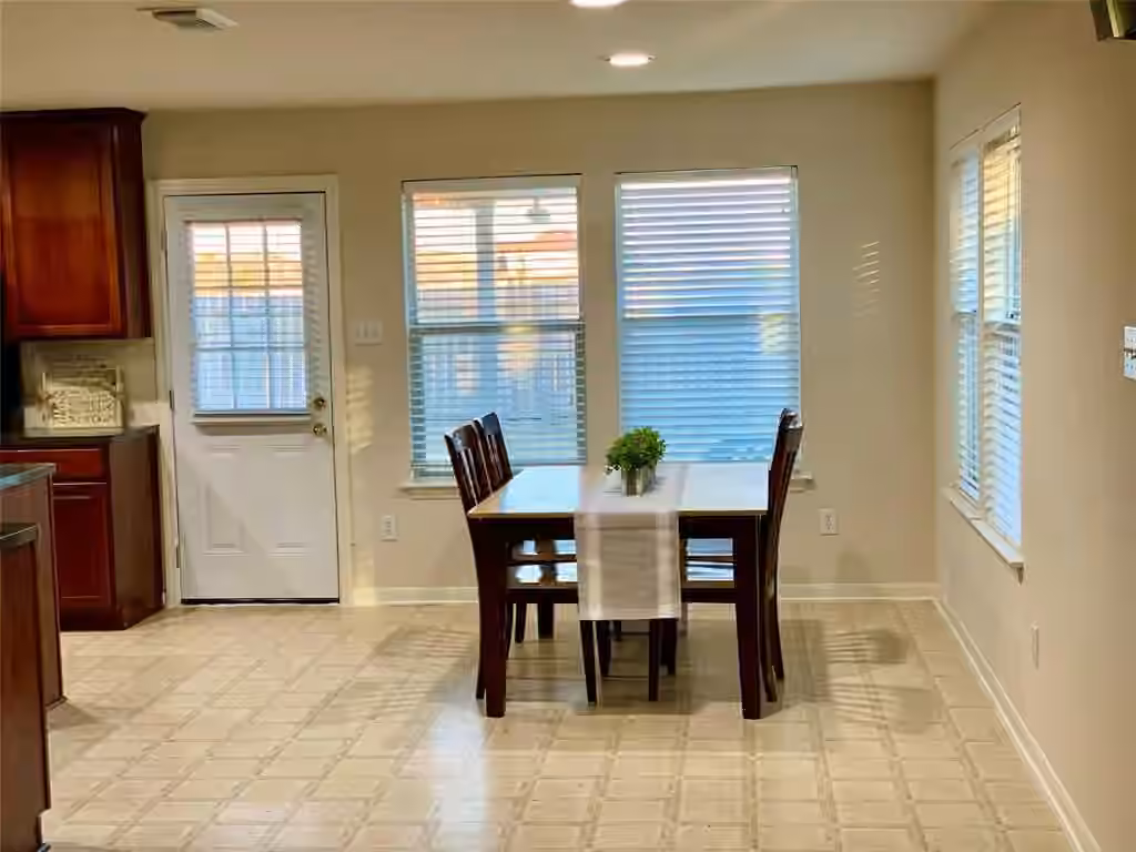 Photo 7 of 2103 Ripple Bend Lane, Pearland, TX