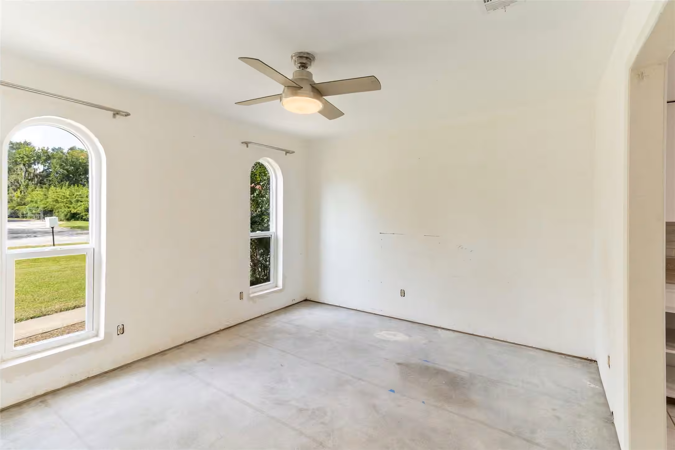 Photo 4 of 1430 North Rd, Lake Jackson, TX
